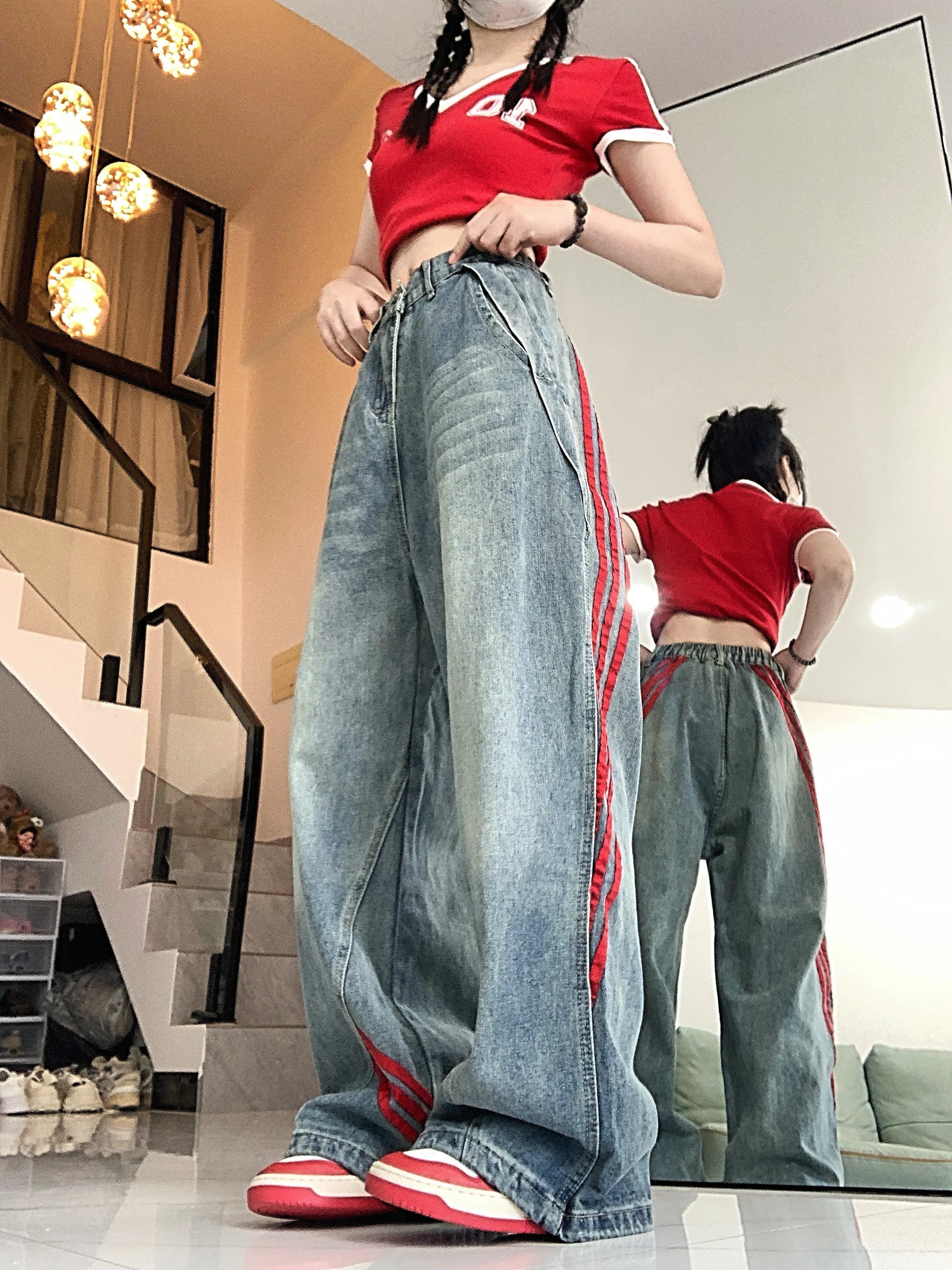 Trendy Wide-Leg Jeans